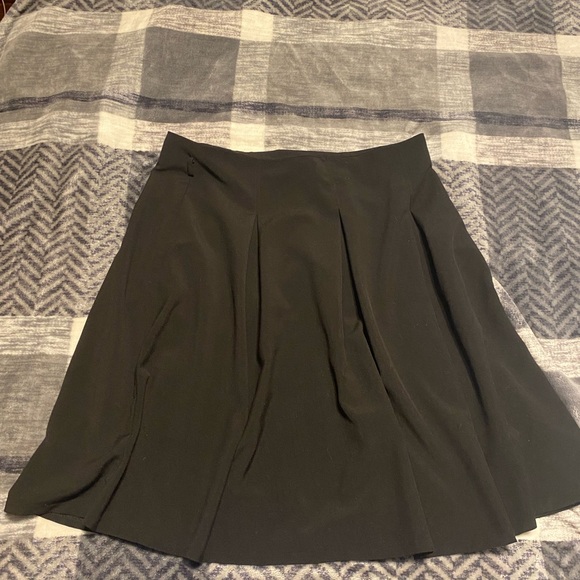 Forever 21 Dresses & Skirts - Forever 21 NWOT Pleated Skirt